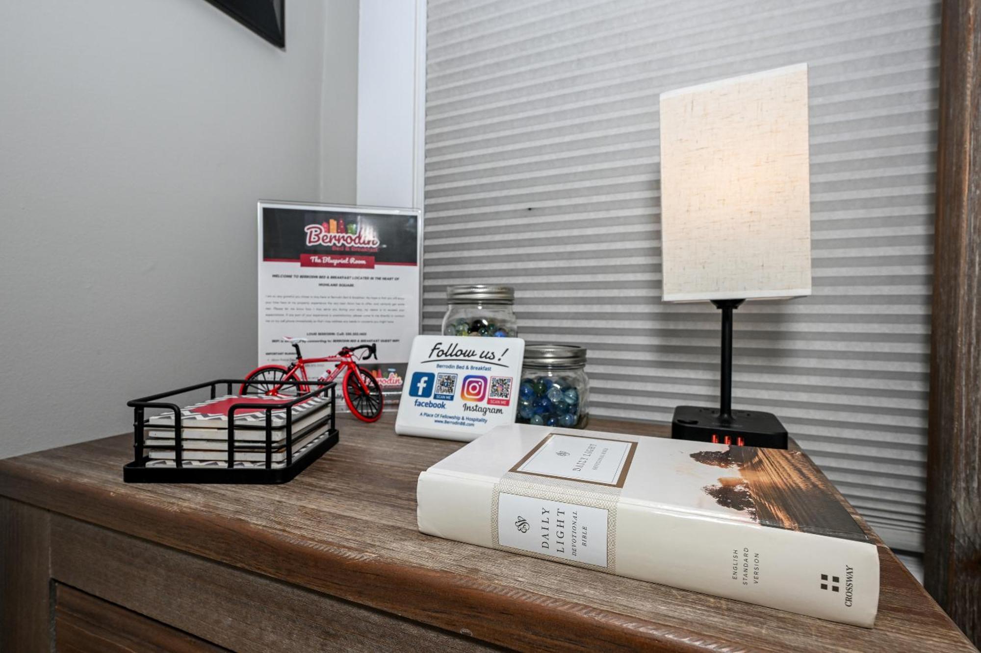 Berrodin Bed & Breakfast Akron Εξωτερικό φωτογραφία