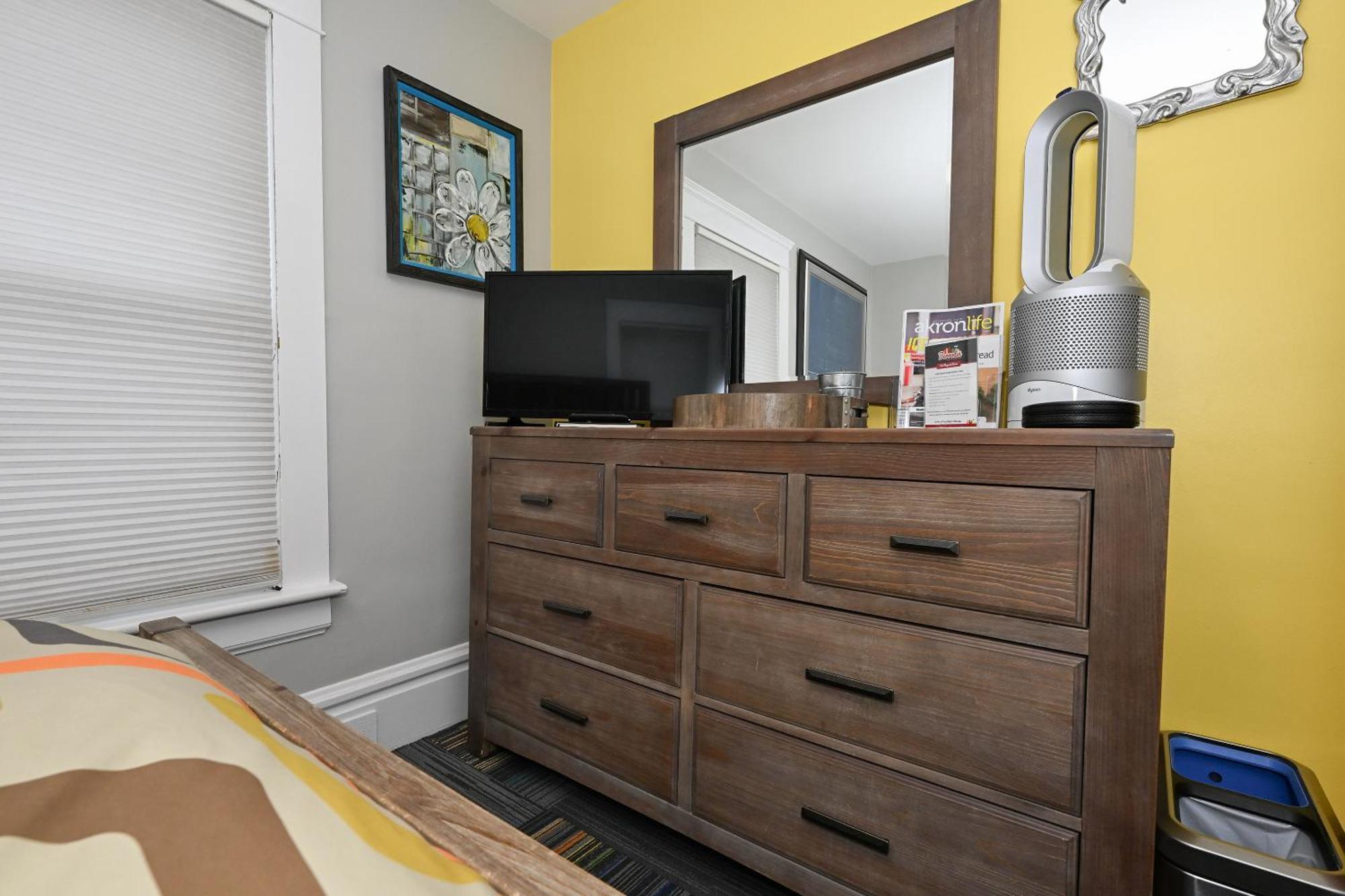 Berrodin Bed & Breakfast Akron Εξωτερικό φωτογραφία