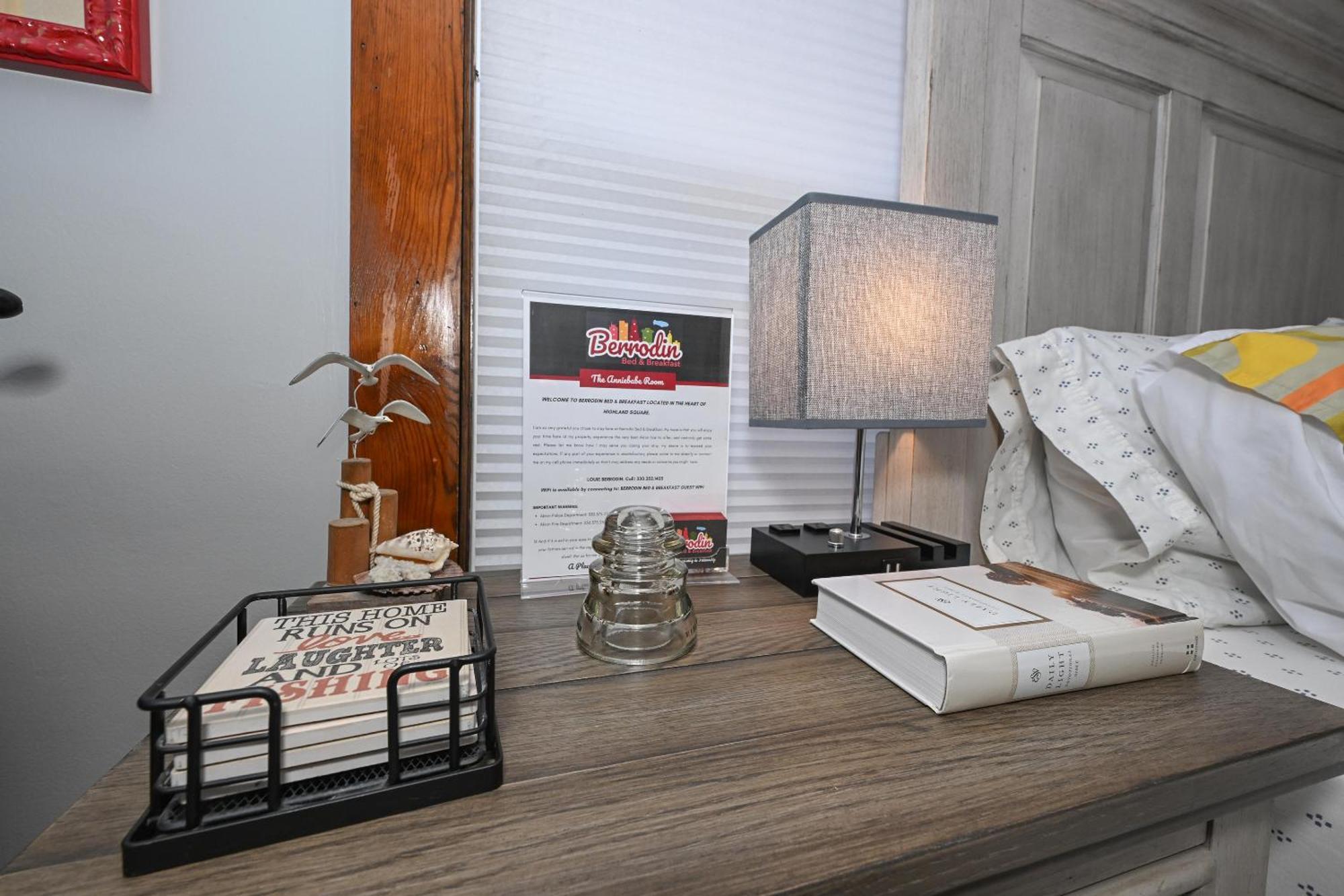 Berrodin Bed & Breakfast Akron Εξωτερικό φωτογραφία